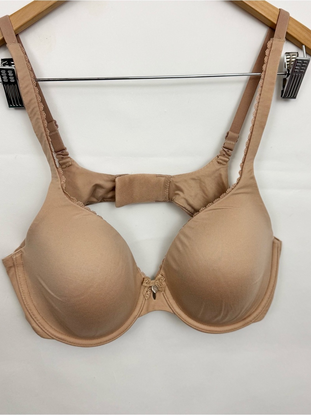 Victoria’s Secret Body By Victoria Lined Perfect coverage praline nude Bra 36C - Picture 2 of 4